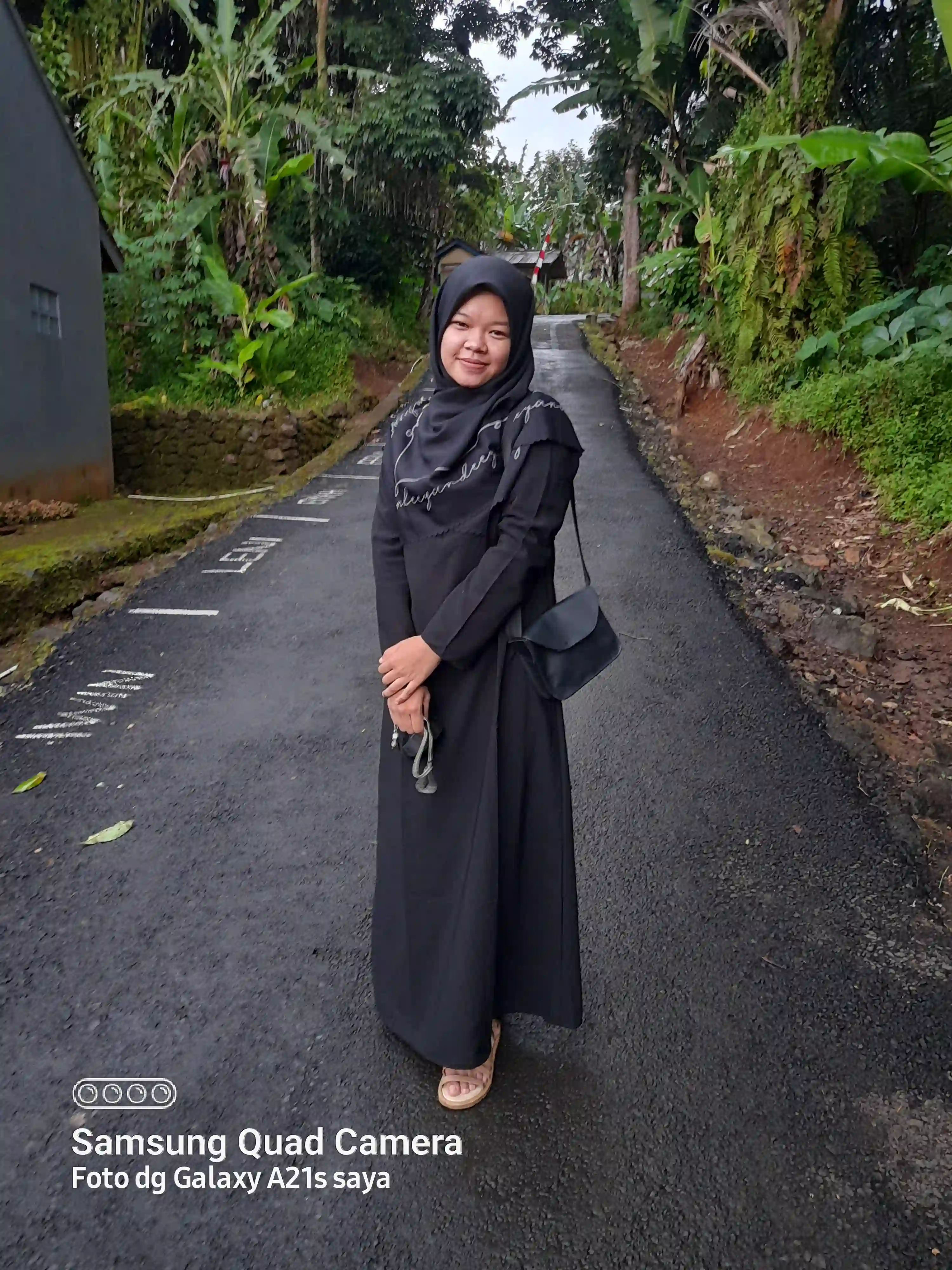 Avatar of Ades Oktaviani